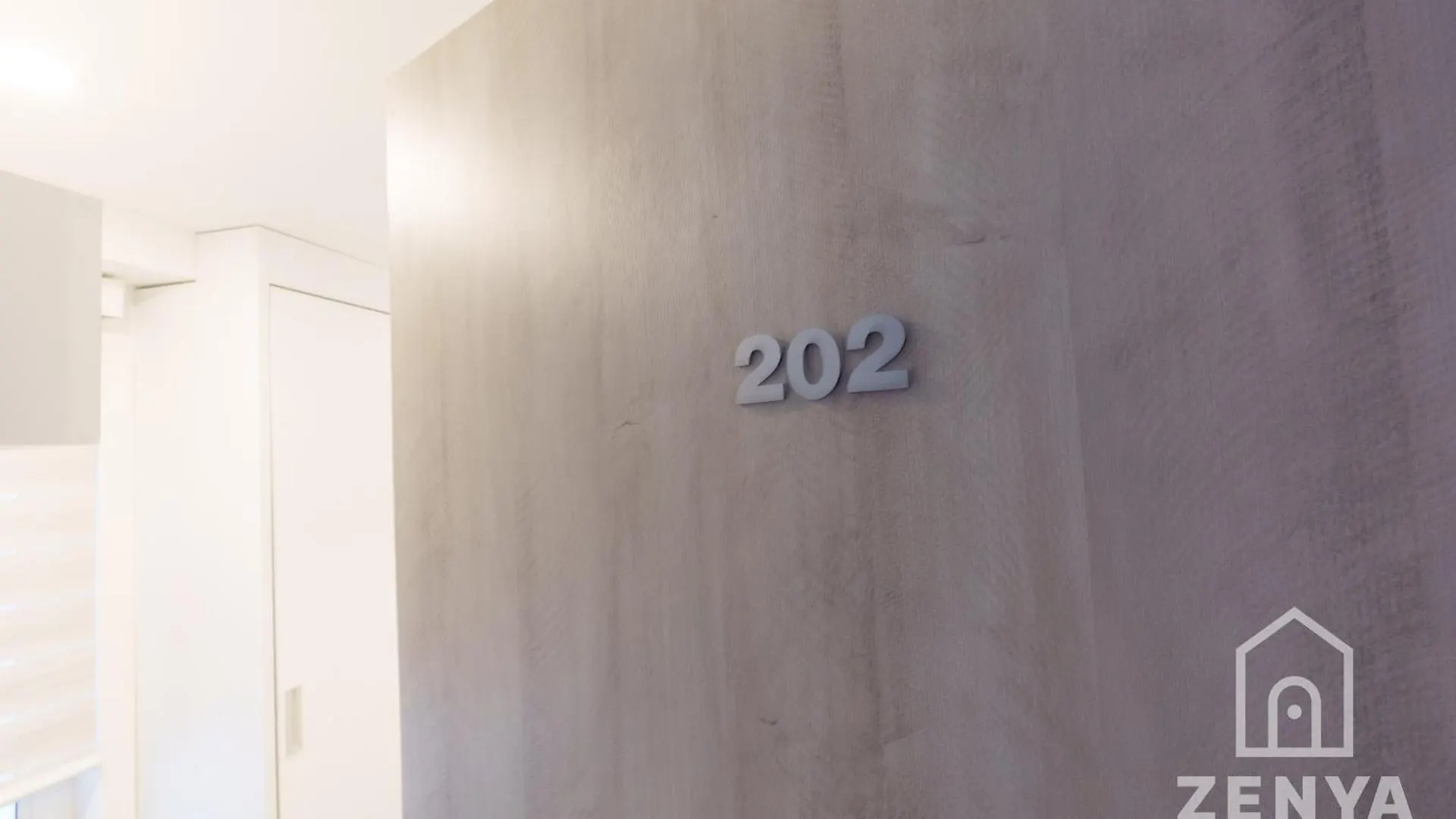 Recovery House By Zenya Host Cali