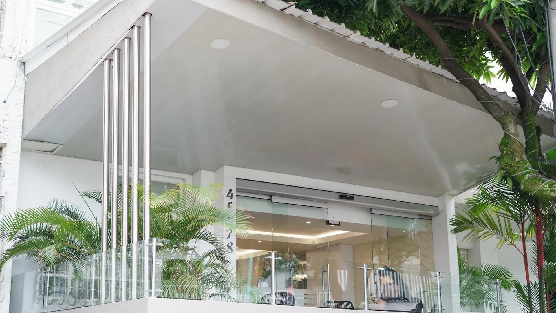 Recovery House By Zenya Host Cali Hotel