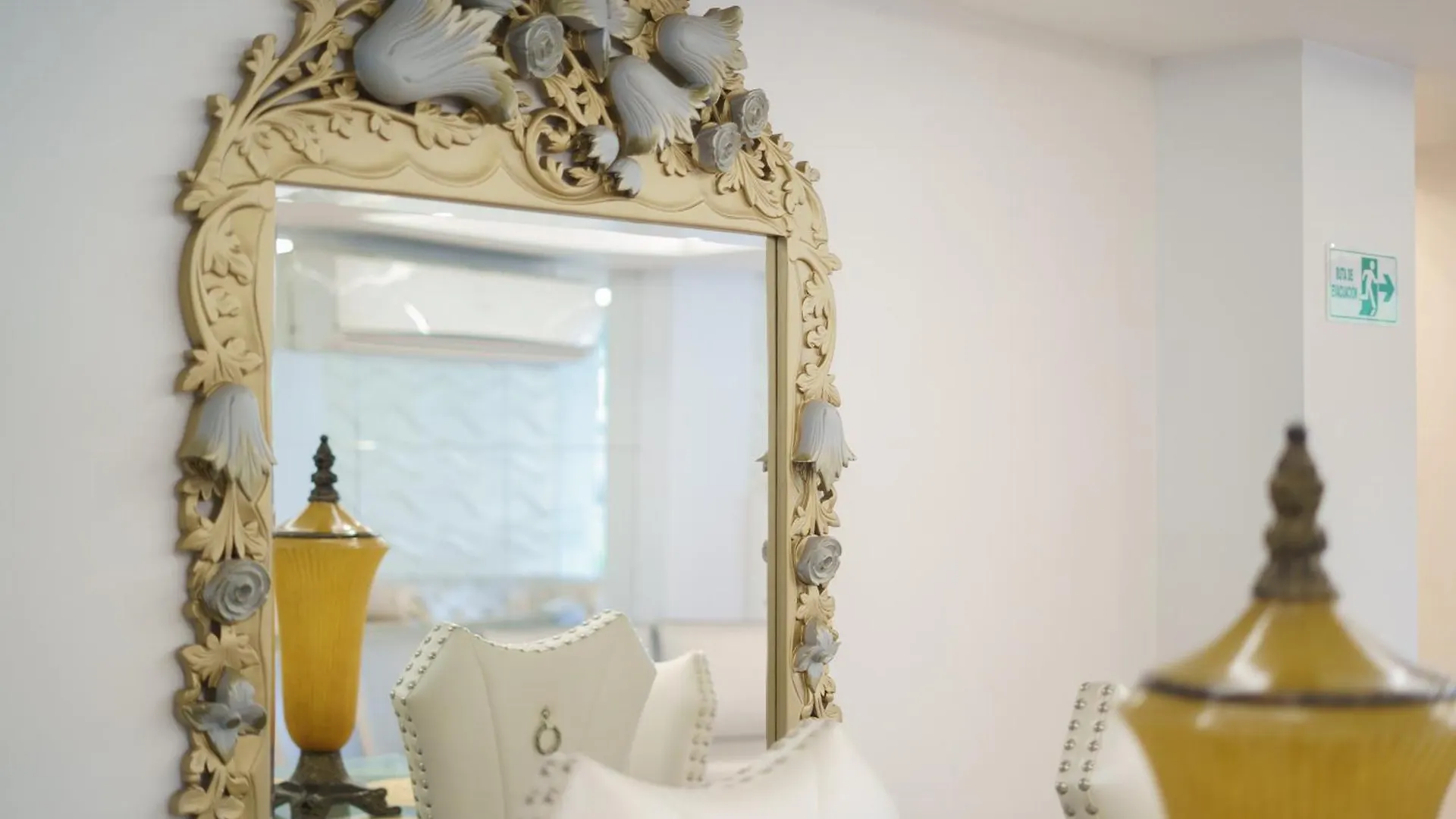 Hotel Recovery House By Zenya Host Cali