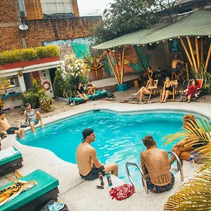 Hotel Viajero & Salsa School